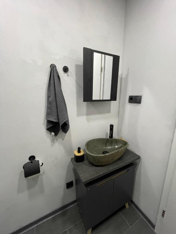 Bright: Flat With Balcony - Kitchen - Free Parking Apartment Berlin Luaran gambar