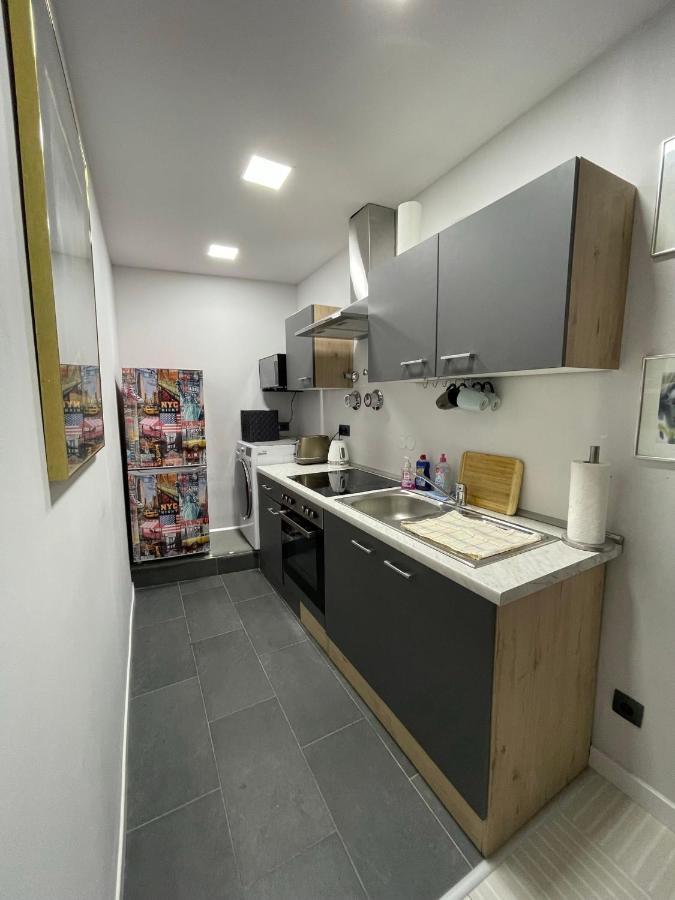 Bright: Flat With Balcony - Kitchen - Free Parking Apartment Berlin Luaran gambar