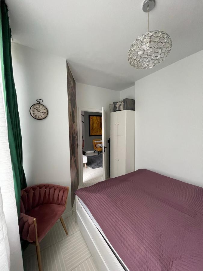 Bright: Flat With Balcony - Kitchen - Free Parking Apartment Berlin Luaran gambar